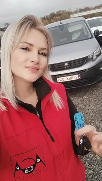 Kuljetusyritys Pieni pakettiauto Peugeot  Partner  sisään JUPILLE-SUR-MEUSE Belgia